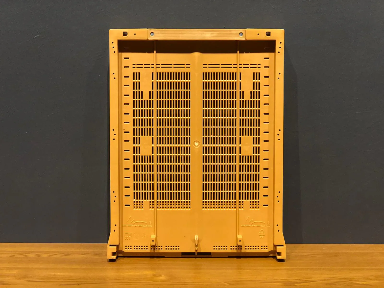 10 Frame Screen Bottom Board With Bottom Tray & Pollen Trap - Image 5