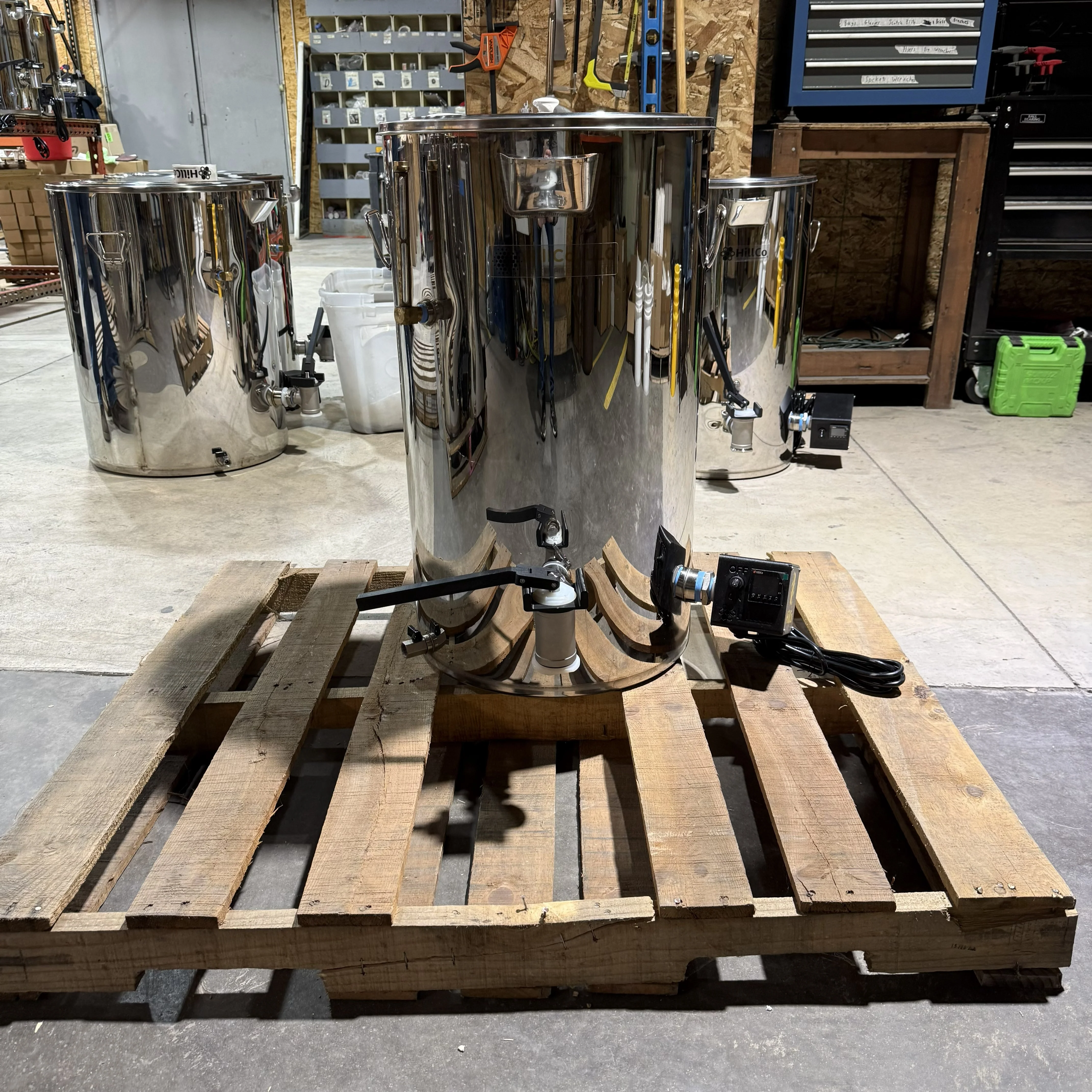 19 Gallon Heated Bottling Tank - CLEARANCE - Lot #168