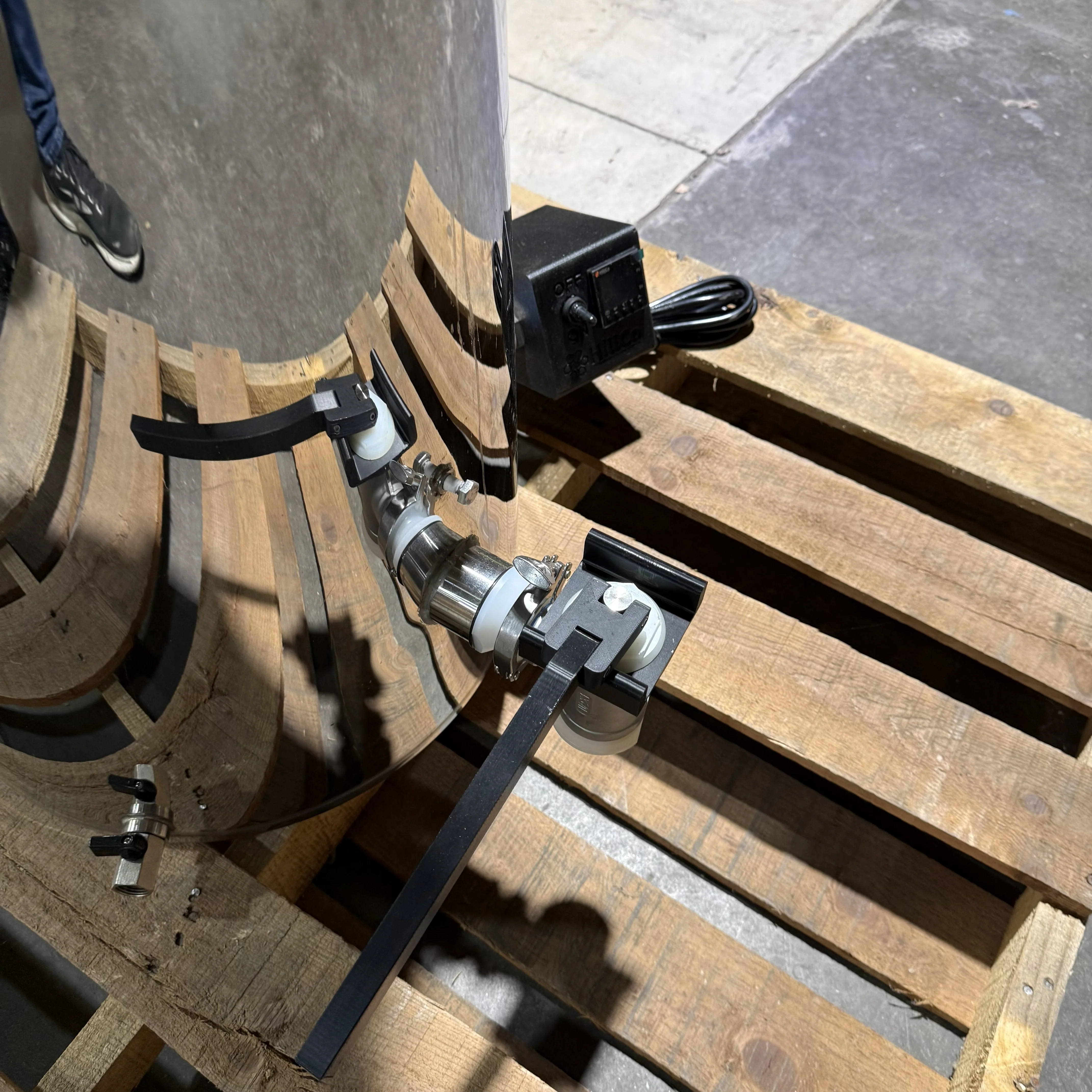 19 Gallon Heated Bottling Tank - CLEARANCE - Lot #168 - Image 2