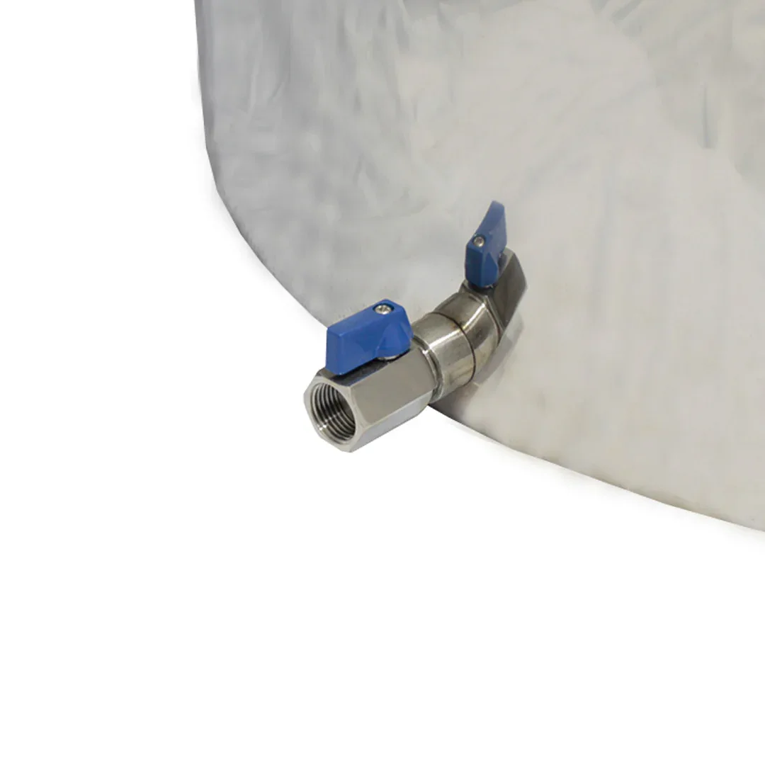 60 Gallon Heated Bottling Tank - Image 4