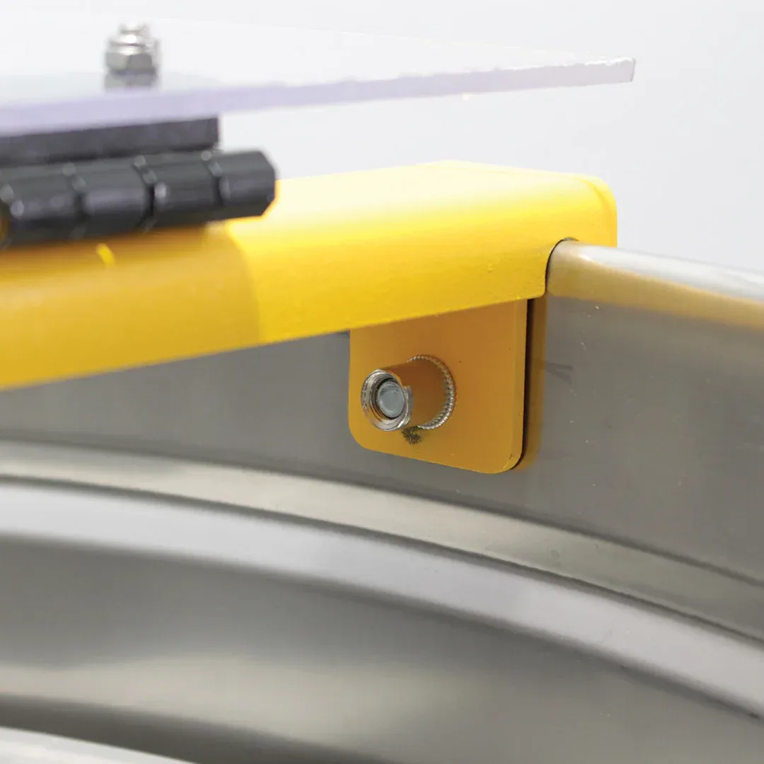 E8 Honey Extractor - 8 Frame Motorized - Image 5