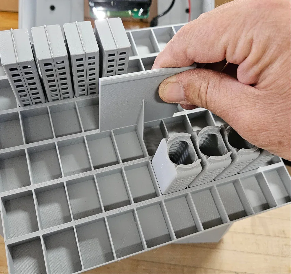 EZPZ Incubator - Image 9