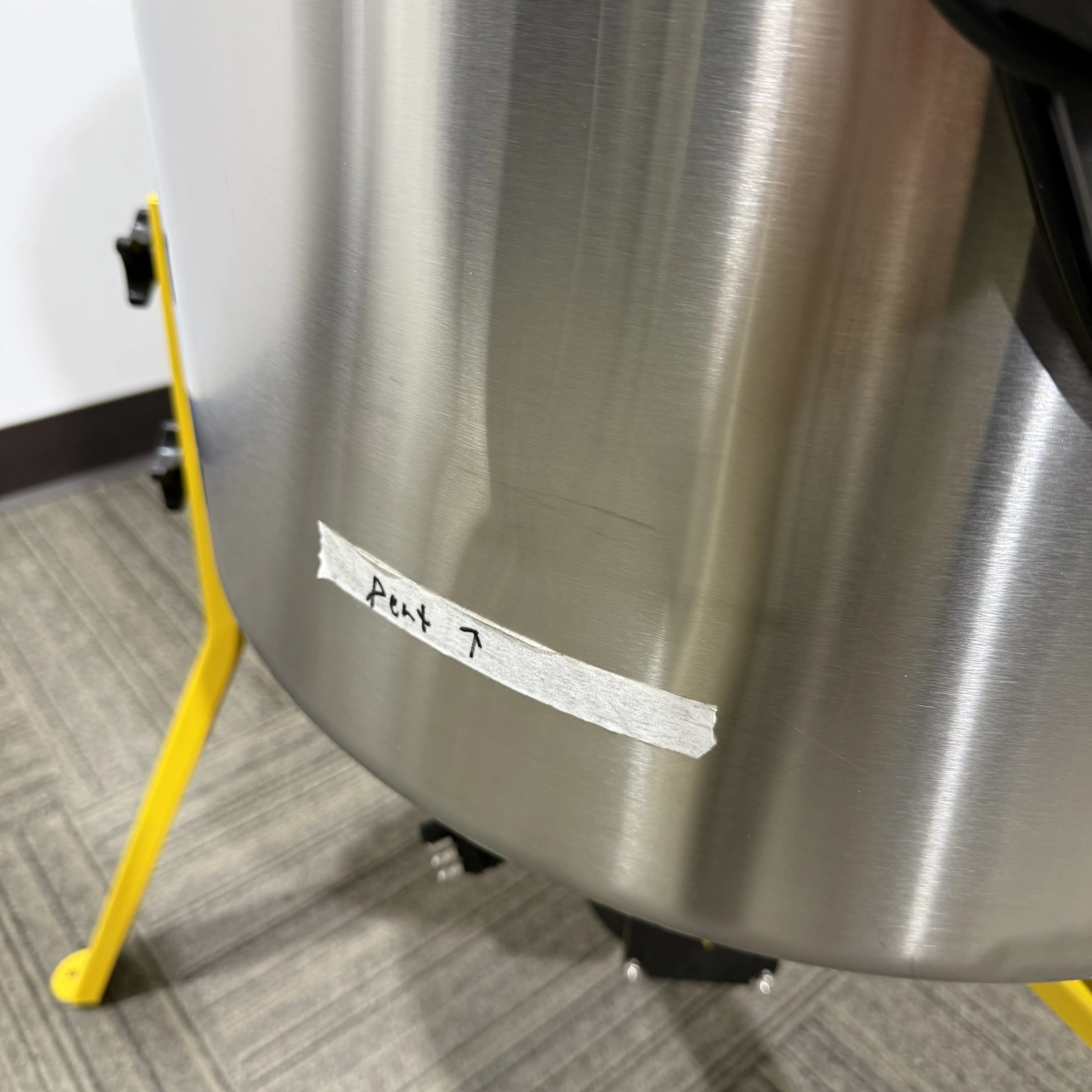 Maxx12 Honey Extractor - 12 Frame Radial - CLEARANCE Lot# 107 - Image 3